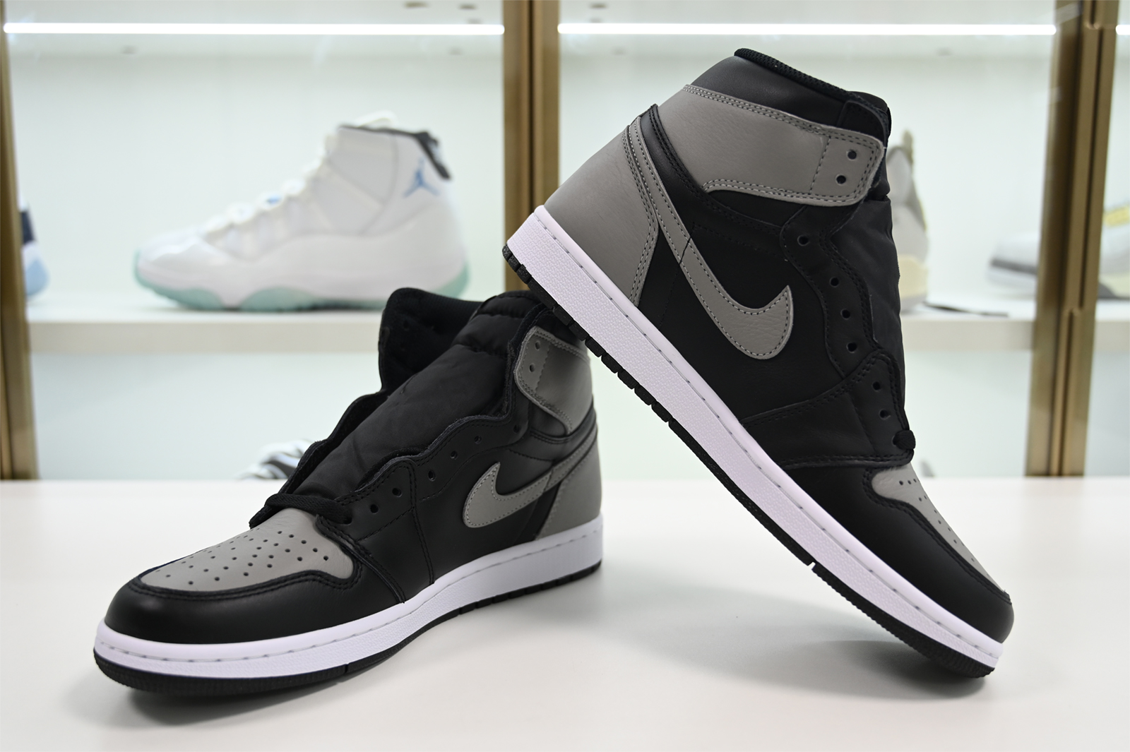 Air Jordan 1 Retro High OG “Shadow‘’ 555088-013
