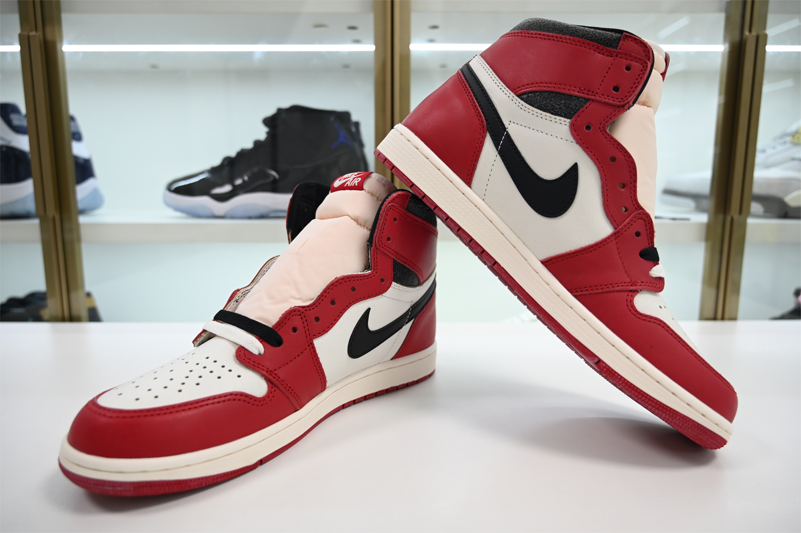 Air Jordan 1 High OG “Chicago Reimagined” DZ5485-612