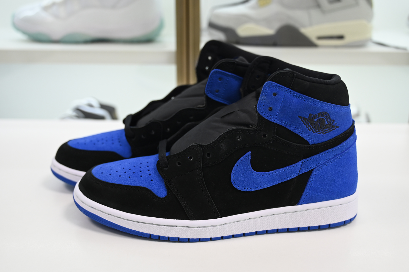 Air Jordan 1 High OG “Royal Reimagined” DZ5485-042