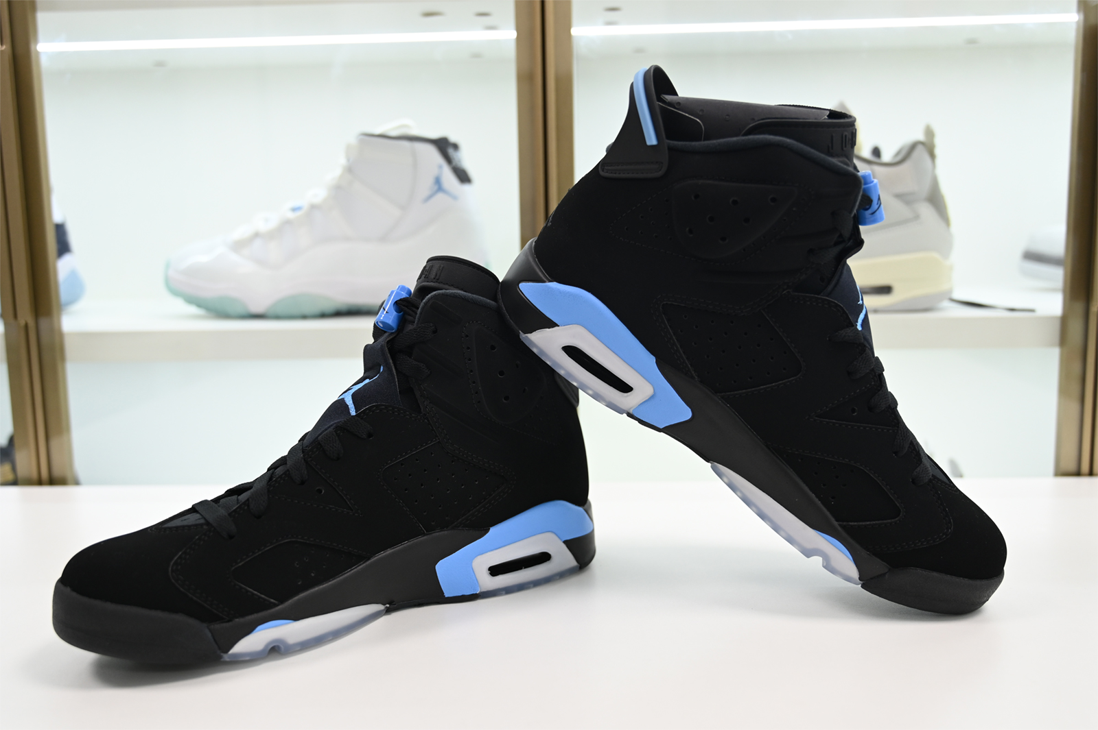 Air Jordan 6 ”UNC” 384664-006