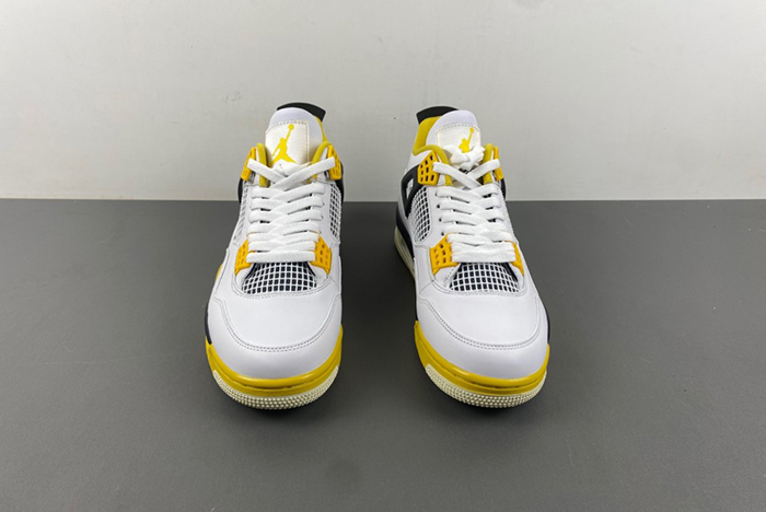 Air Jordan 4 ‘Vivid Sulfur‘ AQ9129-101
