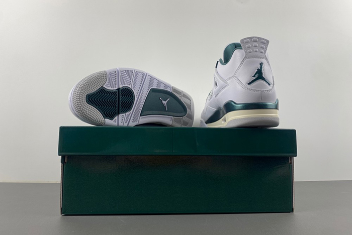 Air Jordan 4 “Oxidized Green” FQ8138-103