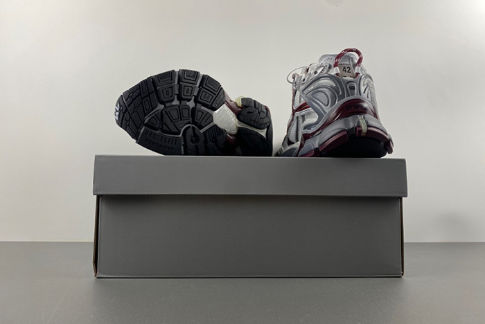 Ba*len*cia*ga runner sneaker 772774-w3rbw-0312