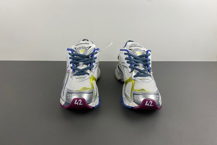 Ba*len*cia*ga runner sneaker 772774-w3rny-0328