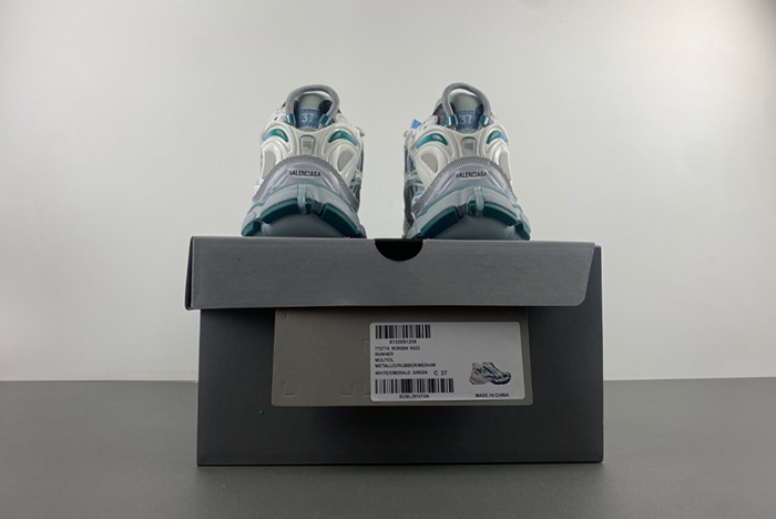 Ba*len*cia*ga runner sneaker 7.5 77274-w3rbw-0623