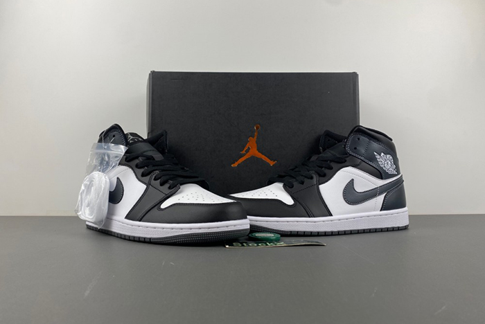 Wmns Jordan 1 Mid "Cosmic Clay" BQ8426-001