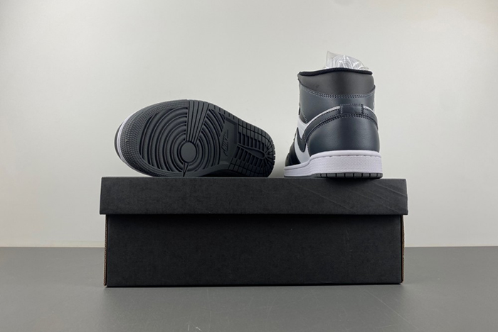 Wmns Jordan 1 Mid "Cosmic Clay" BQ8426-001