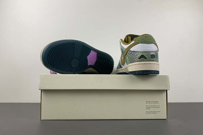 Alexis Sablone x Dunk Low SB