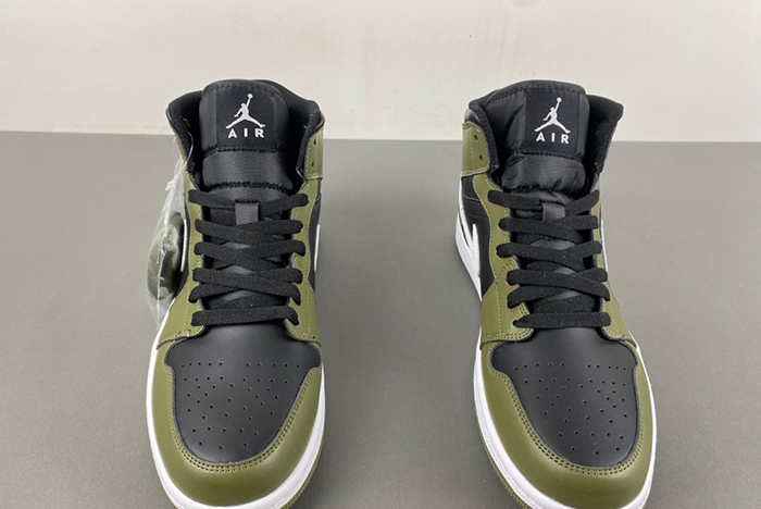 Air Jordan 1 Mid BQ8426-092